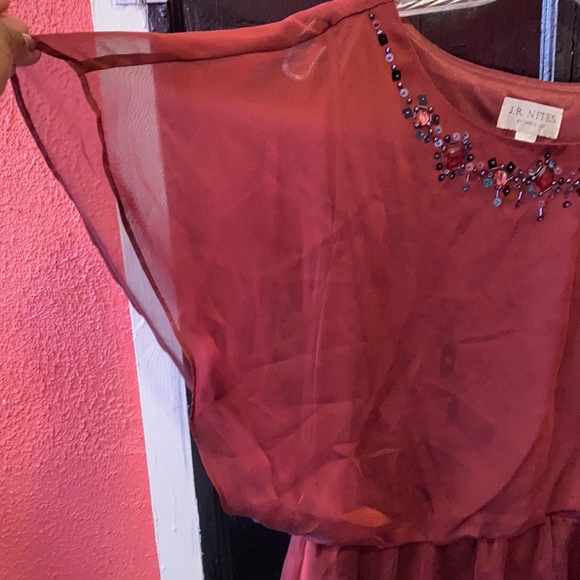 Beaded burgundy chiffon type blouse - Picture 6 of 10